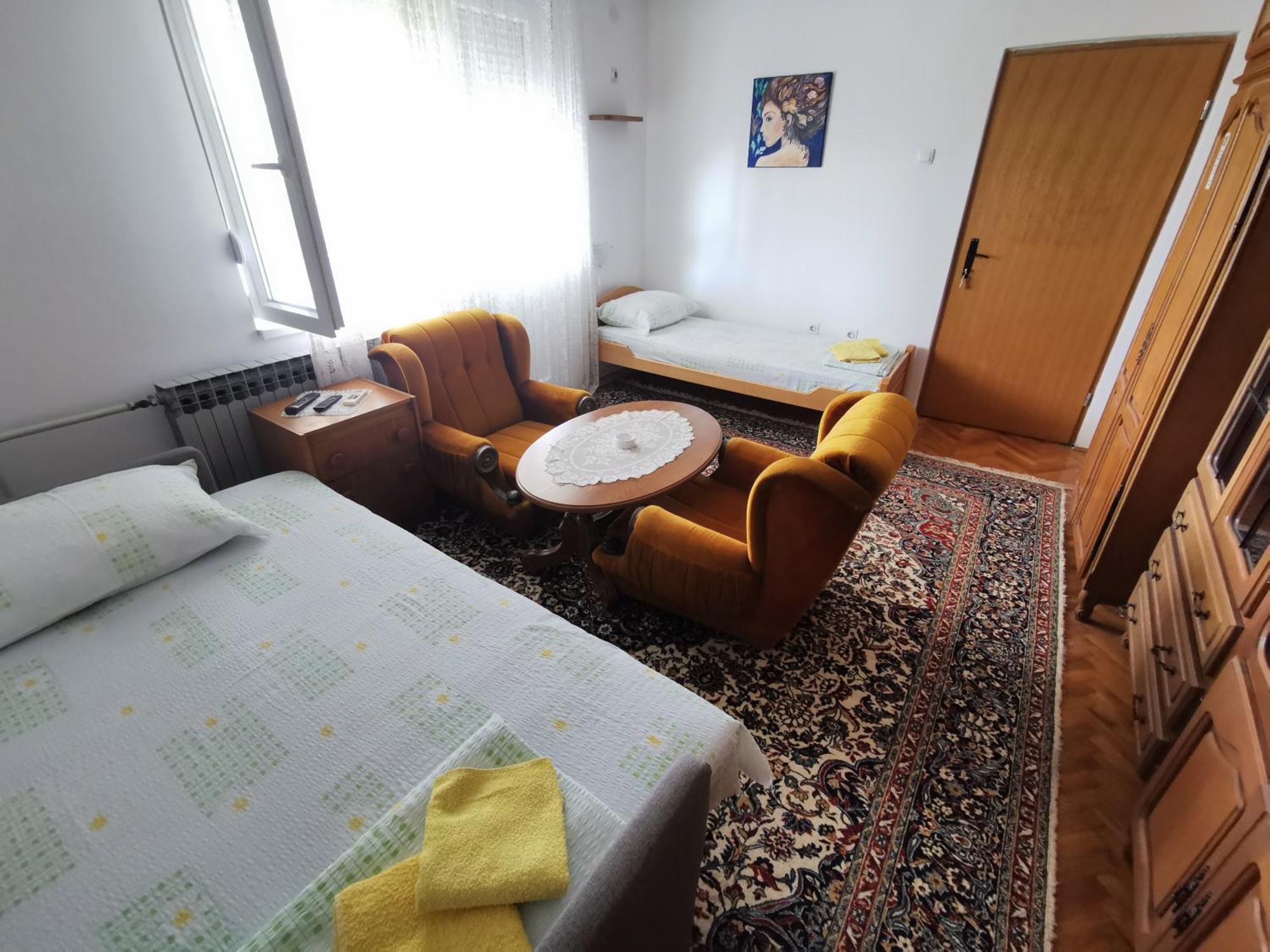 Apartments Domacinstvo Nikolic Valjevo Bagian luar foto