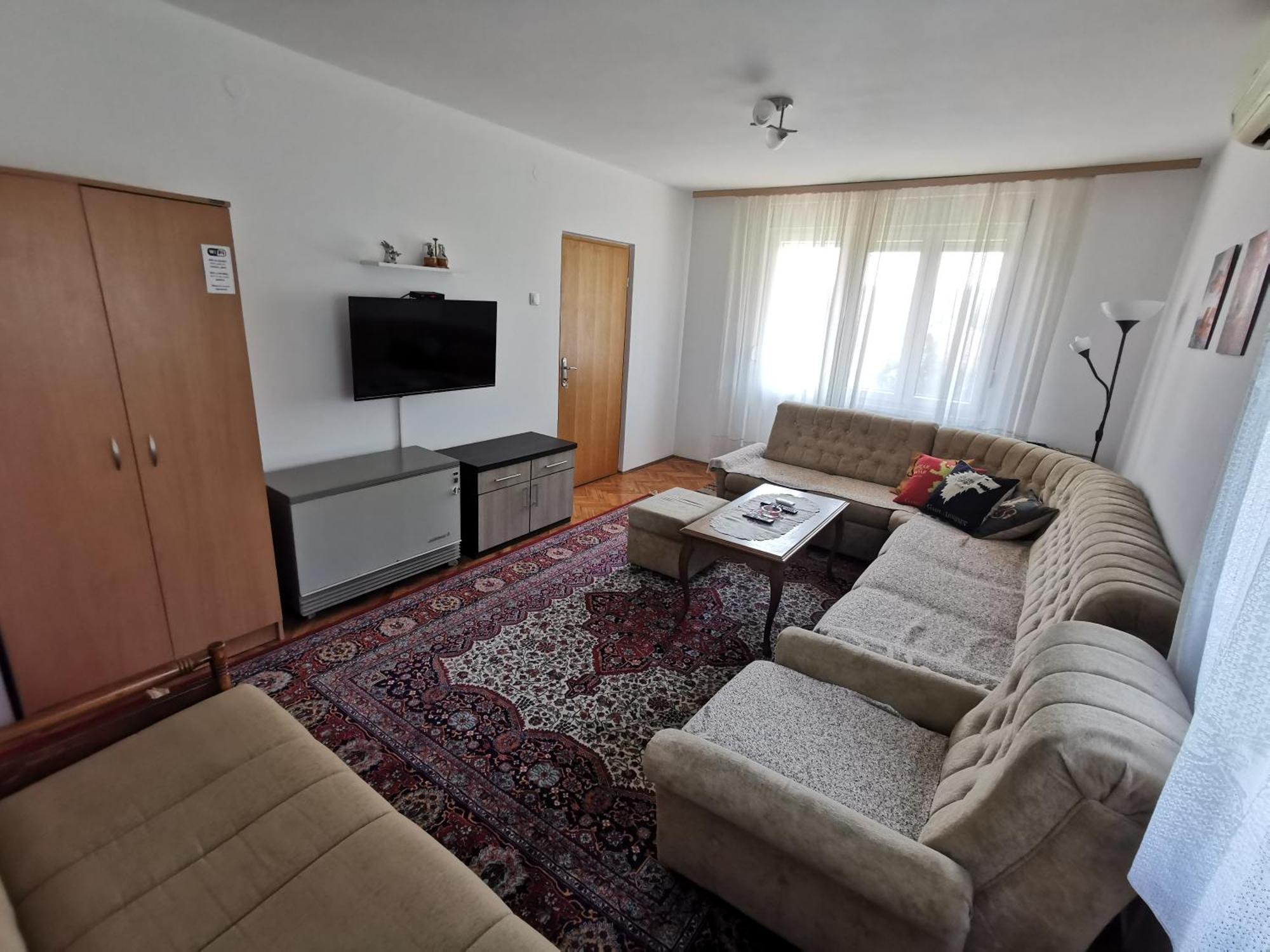 Apartments Domacinstvo Nikolic Valjevo Bagian luar foto