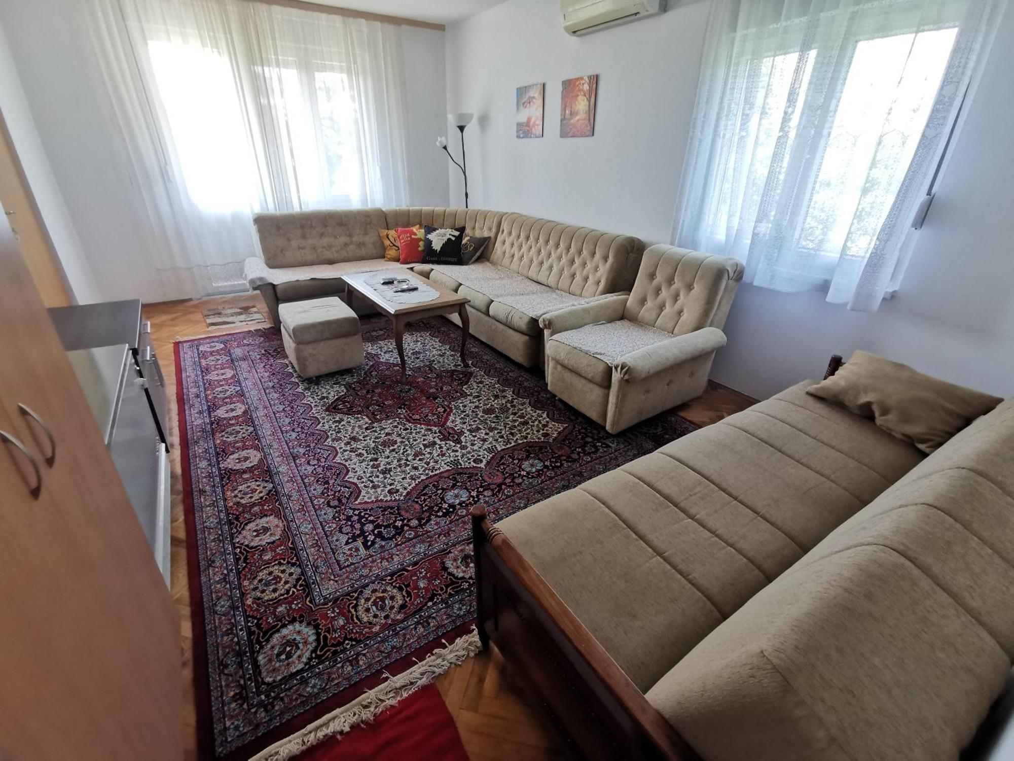 Apartments Domacinstvo Nikolic Valjevo Bagian luar foto