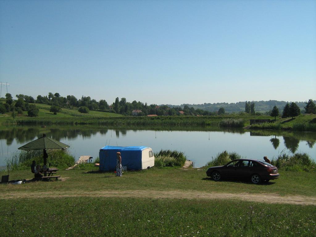 Apartments Domacinstvo Nikolic Valjevo Bagian luar foto