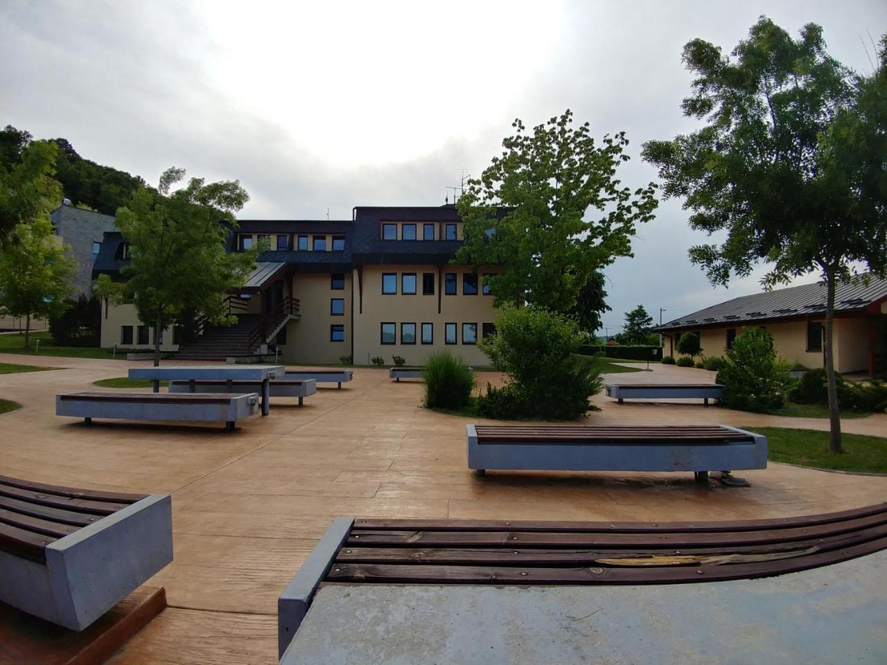 Apartments Domacinstvo Nikolic Valjevo Bagian luar foto